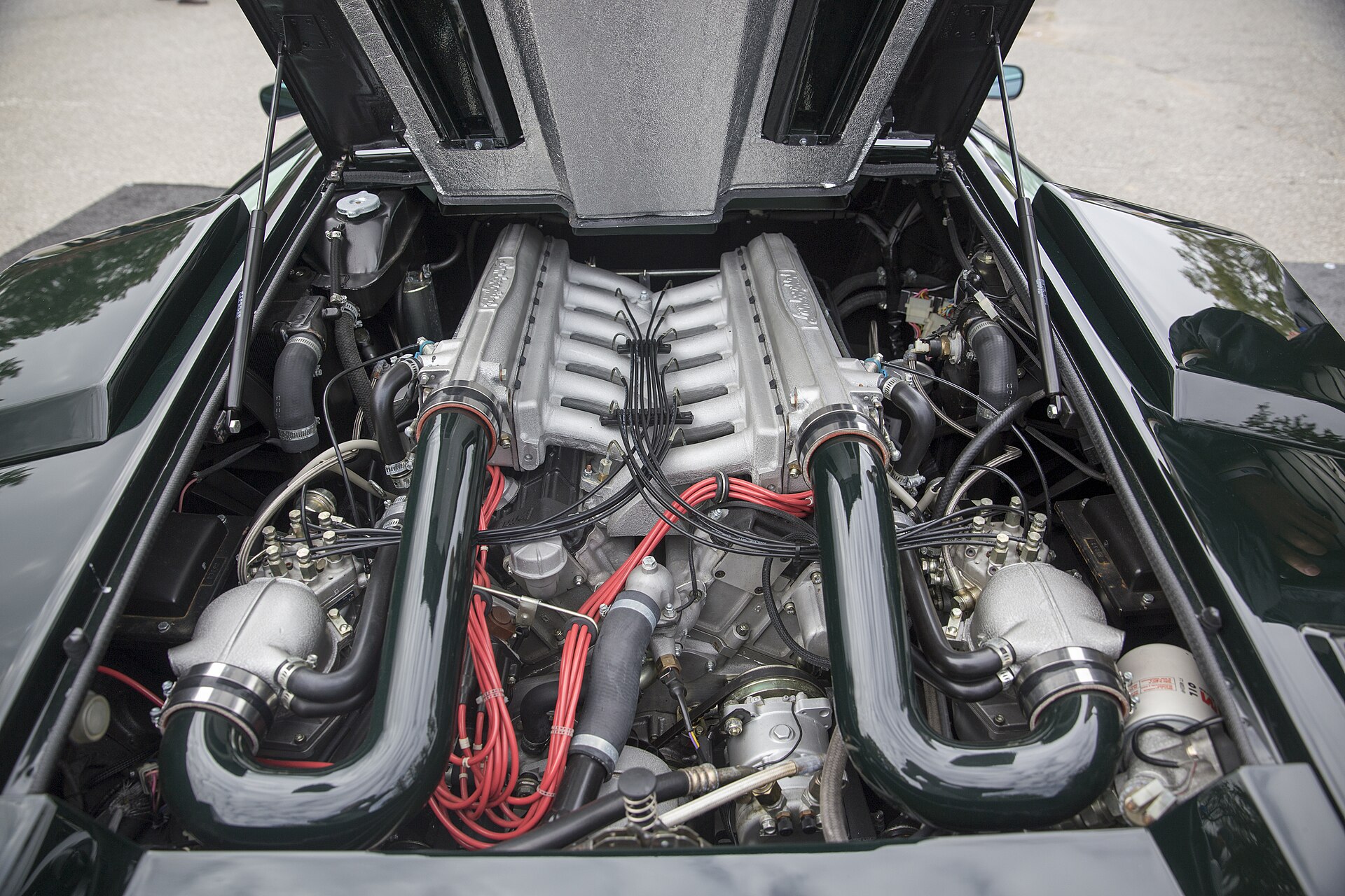 Lamborghini Battery and Electronics Checks Before Shipping